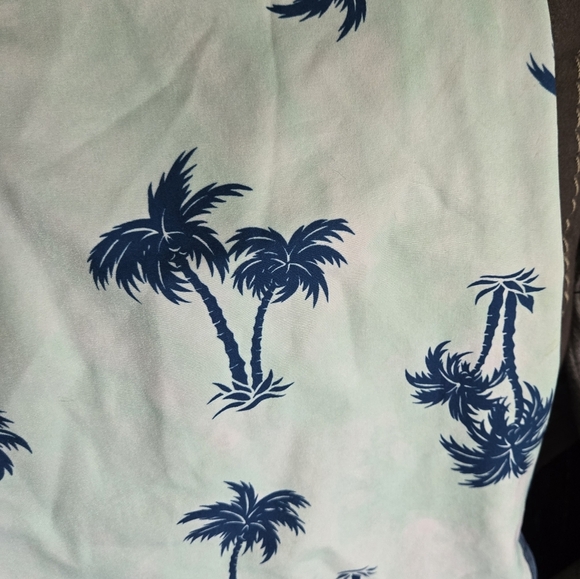Old Navy Men's Palm Tree Print Board Shorts | Size 36 - Picture 7 of 8